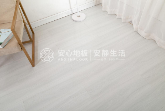 白色地板4.png 白色地板4.png